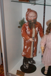 Do you recognize him? Santa was part of the special exhibit of German dolls at the 2014 UFDC convention.